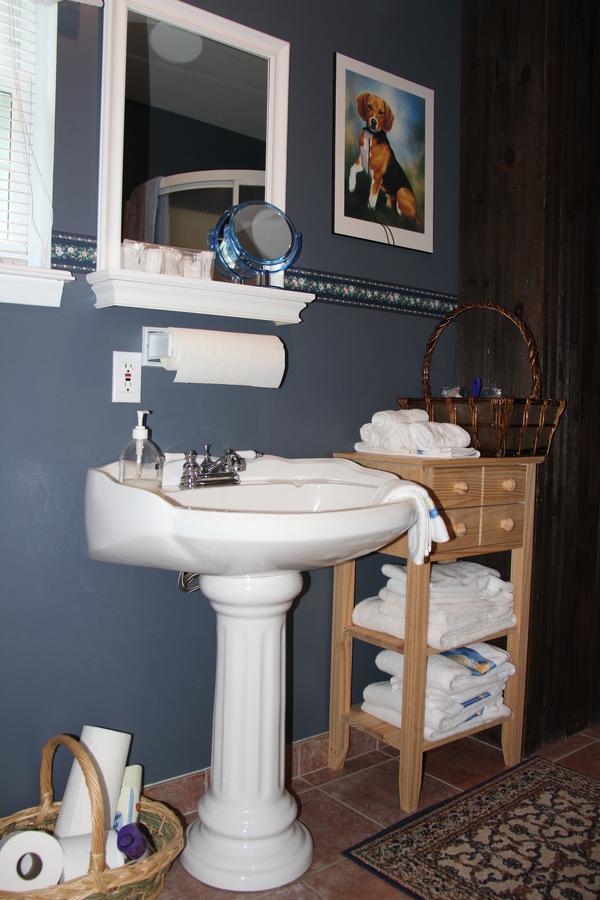 Arkadia Eastman B&B Extérieur photo