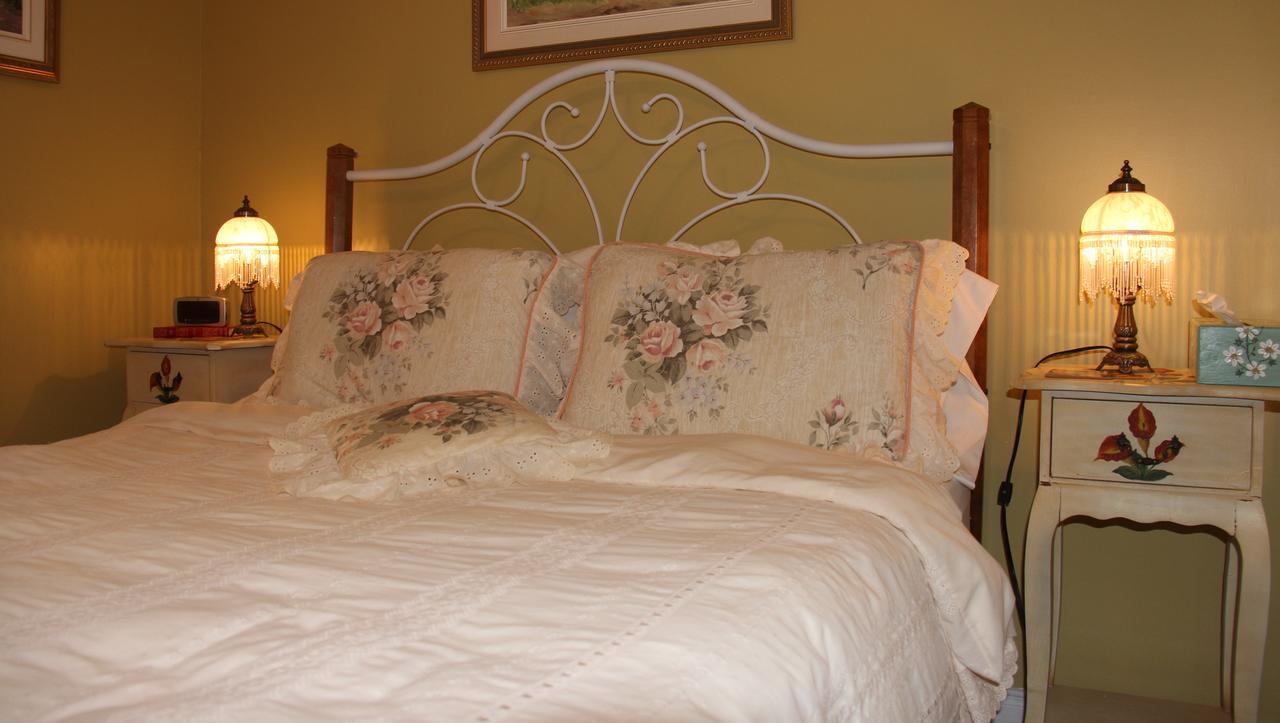 Arkadia Eastman B&B Extérieur photo