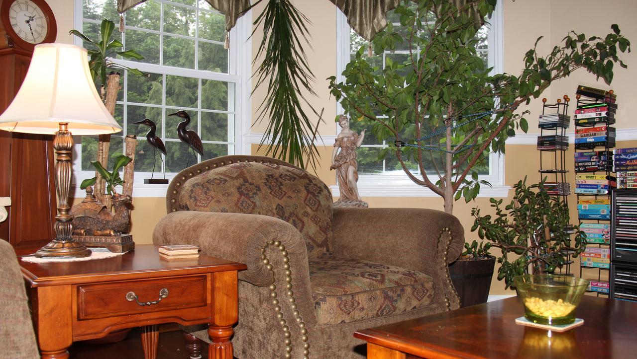 Arkadia Eastman B&B Extérieur photo