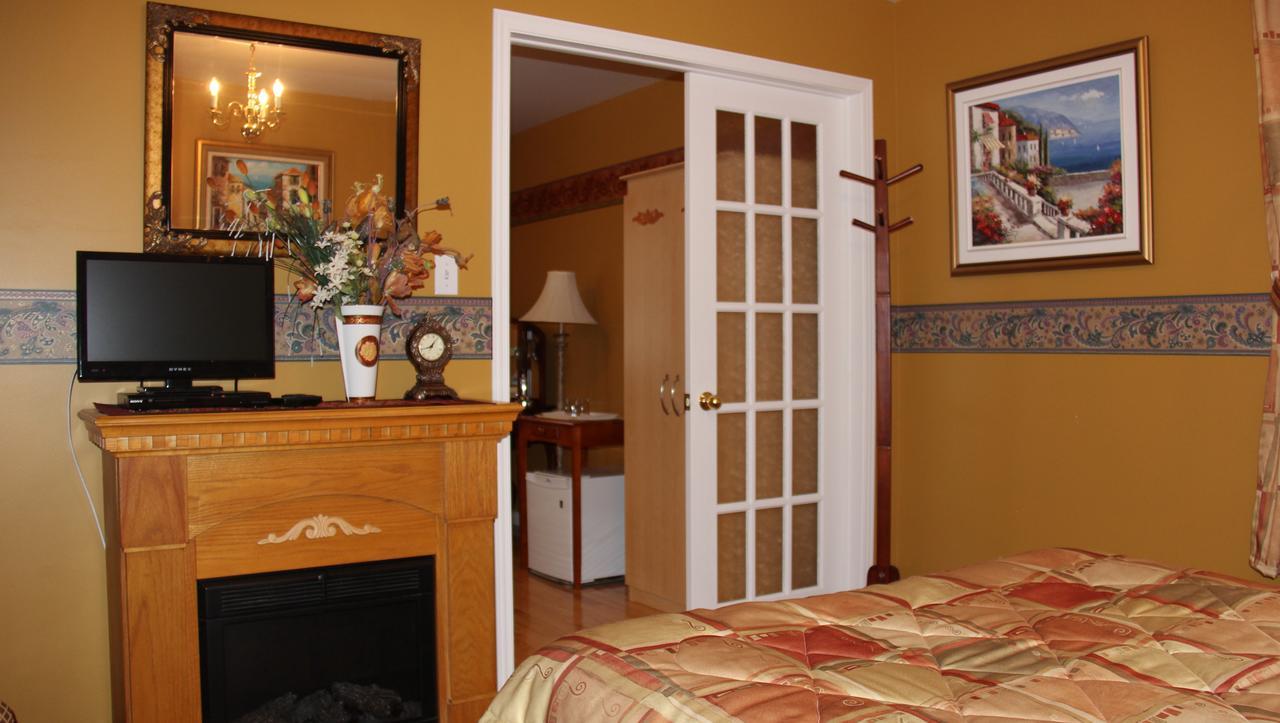 Arkadia Eastman B&B Extérieur photo