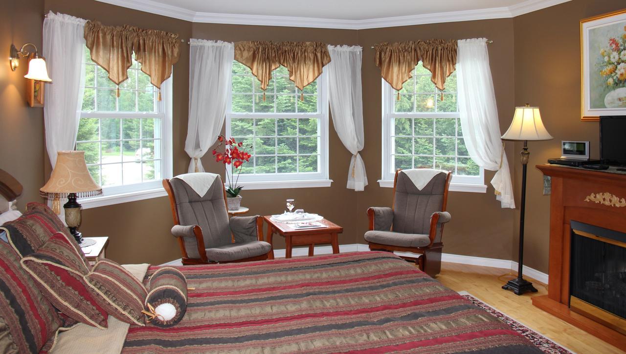 Arkadia Eastman B&B Extérieur photo